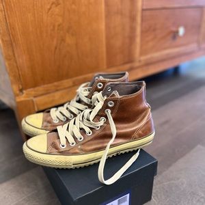 Converse Men’s High Top All Star Leather size 9.5